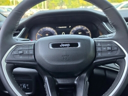 Jeep Grand Cherokee Laredo X 4x4 2026