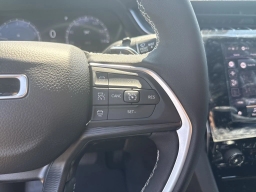 Jeep Grand Cherokee Laredo X 4x4 2026