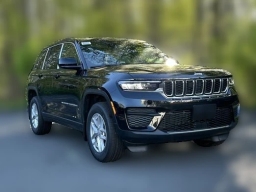 Jeep Grand Cherokee Laredo X 4x4 2026