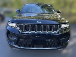 Jeep Grand Cherokee Laredo X 4x4 2026