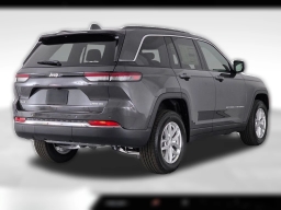 Jeep Grand Cherokee Laredo X 4x4 2026
