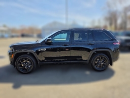 Jeep Grand Cherokee Laredo Altitude 4x4 2026