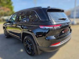 Jeep Grand Cherokee Laredo Altitude 4x4 2026