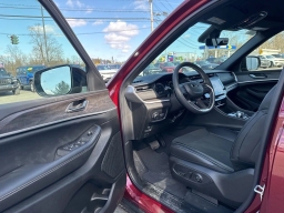 Jeep Grand Cherokee Laredo Altitude 4x4 2026