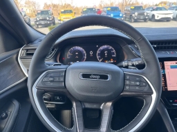 Jeep Grand Cherokee Laredo Altitude 4x4 2026