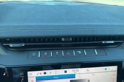 Jeep Grand Cherokee Laredo Altitude 4x4 2026
