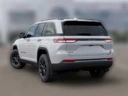 Jeep Grand Cherokee Laredo Altitude 4x4 2026
