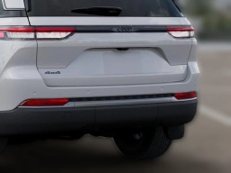 Jeep Grand Cherokee Laredo Altitude 4x4 2026