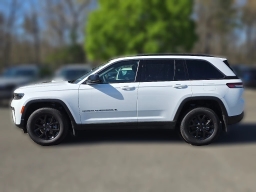 Jeep Grand Cherokee Laredo Altitude 4x4 2026