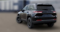 Jeep Grand Cherokee Laredo Altitude 4x4 2026