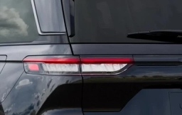 Jeep Grand Cherokee Laredo Altitude 4x4 2026