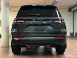 Jeep Grand Cherokee Laredo Altitude 4x4 2026
