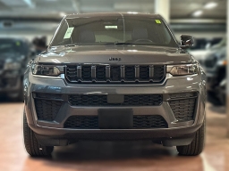 Jeep Grand Cherokee Laredo Altitude 4x4 2026