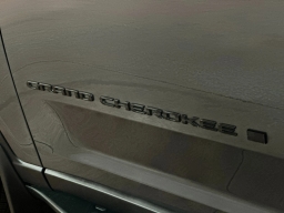Jeep Grand Cherokee Laredo Altitude 4x4 2026