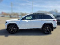Jeep Grand Cherokee Laredo Altitude 4x4 2026