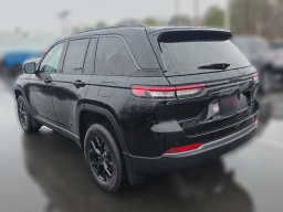 Jeep Grand Cherokee Laredo Altitude 4x4 2026
