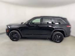 Jeep Grand Cherokee Laredo Altitude 4x4 2026