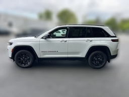 Jeep Grand Cherokee Laredo Altitude 4x4 2026