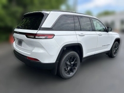 Jeep Grand Cherokee Laredo Altitude 4x4 2026