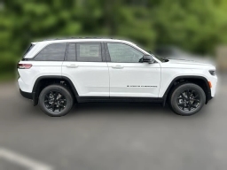 Jeep Grand Cherokee Laredo Altitude 4x4 2026