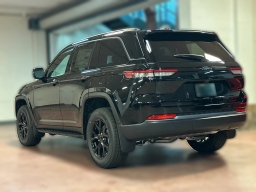 Jeep Grand Cherokee Laredo Altitude 4x4 2026
