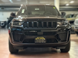 Jeep Grand Cherokee Laredo Altitude 4x4 2026