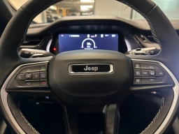 Jeep Grand Cherokee Laredo Altitude 4x4 2026