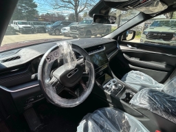 Jeep Grand Cherokee Laredo Altitude 4x4 2026