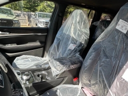 Jeep Grand Cherokee Laredo Altitude 4x4 2026