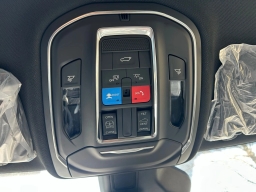 Jeep Grand Cherokee Laredo Altitude 4x4 2026