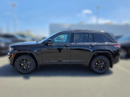 Jeep Grand Cherokee Laredo Altitude 4x4 2026