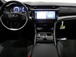 Jeep Grand Cherokee Laredo Altitude 4x4 2026