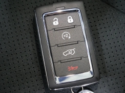 Jeep Grand Cherokee Laredo Altitude 4x4 2026