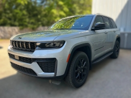Jeep Grand Cherokee Laredo Altitude 4x4 2026