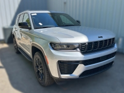 Jeep Grand Cherokee Laredo Altitude 4x4 2026