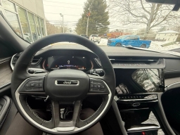 Jeep Grand Cherokee Laredo Altitude 4x4 2026
