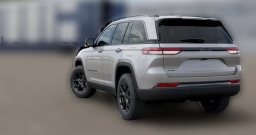 Jeep Grand Cherokee Laredo Altitude 4x4 2026