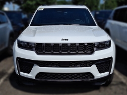Jeep Grand Cherokee Laredo Altitude 4x4 2026