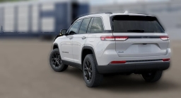 Jeep Grand Cherokee Laredo Altitude 4x4 2026