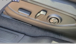 Jeep Grand Cherokee Laredo Altitude 4x4 2026