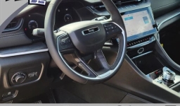 Jeep Grand Cherokee Laredo Altitude 4x4 2026