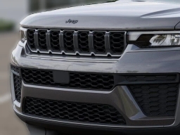 Jeep Grand Cherokee Laredo Altitude 4x4 2026