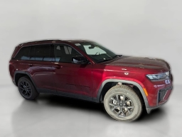 Jeep Grand Cherokee Laredo Altitude 4x4 2026