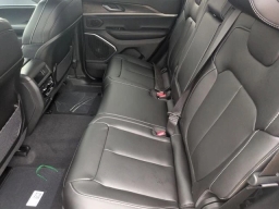 Jeep Grand Cherokee Limited 4x4 2026