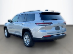 Jeep Grand Cherokee L Laredo 4x2 2026
