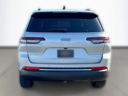Jeep Grand Cherokee L Laredo 4x2 2026