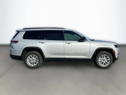 Jeep Grand Cherokee L Laredo 4x2 2026