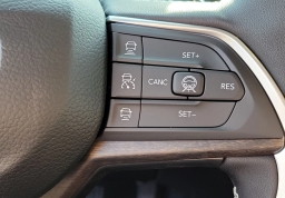 Jeep Grand Cherokee L Laredo Altitude 4x2 2026