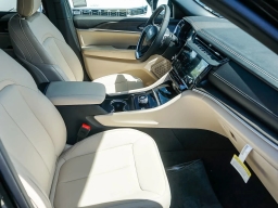 Jeep Grand Cherokee L Limited 4x2 2026