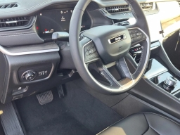 Jeep Grand Cherokee L Limited 4x2 2026